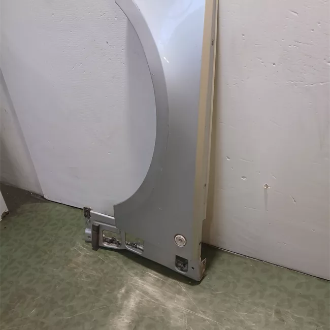 Parafango anteriore sinistro