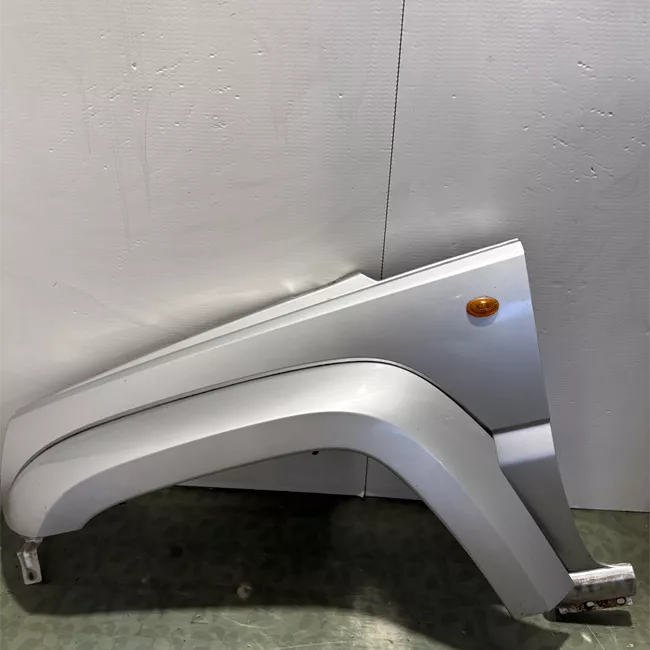 Parafango anteriore sinistro