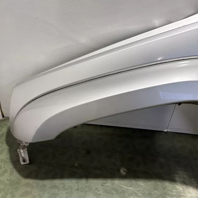 Parafango anteriore sinistro