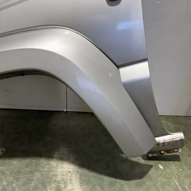 Parafango anteriore sinistro