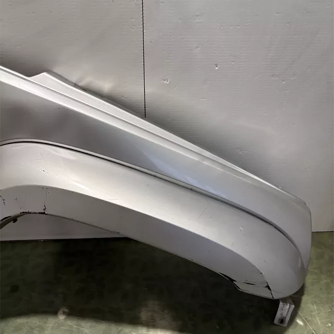 Parafango anteriore destro