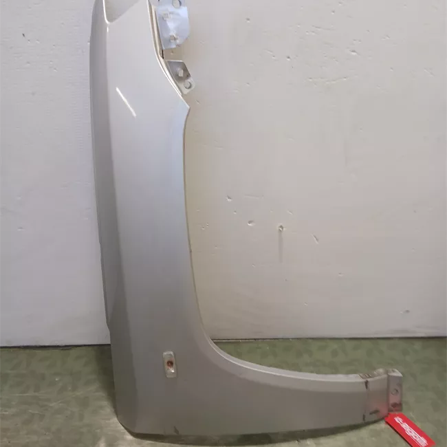 Parafango anteriore destro