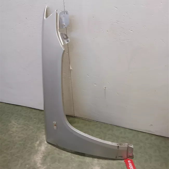 Parafango anteriore destro