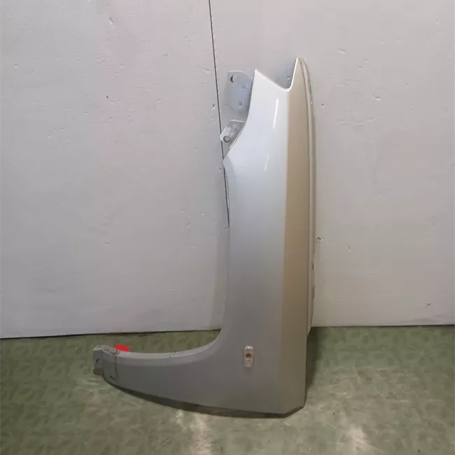 Parafango anteriore sinistro