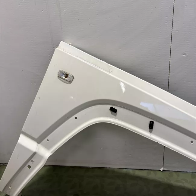 Parafango anteriore destro Ripetitore laterale