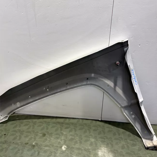 Parafango anteriore destro Ripetitore laterale