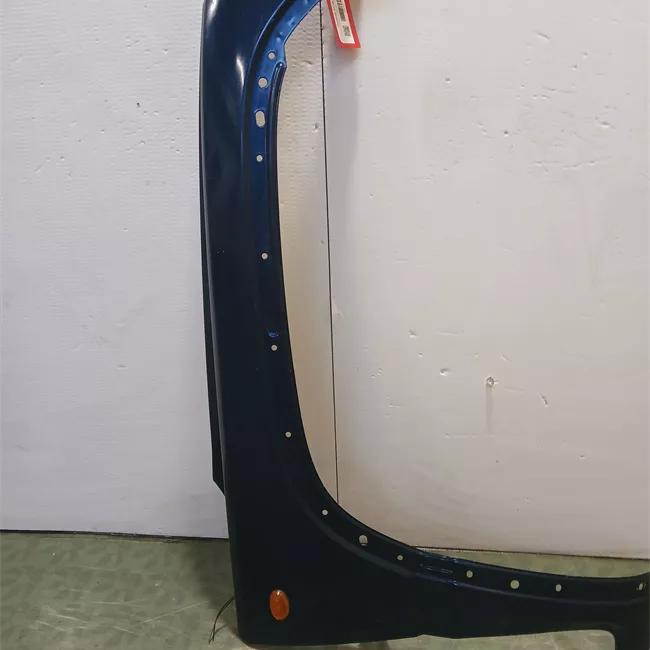 Parafango anteriore destro