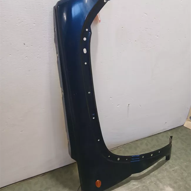 Parafango anteriore destro