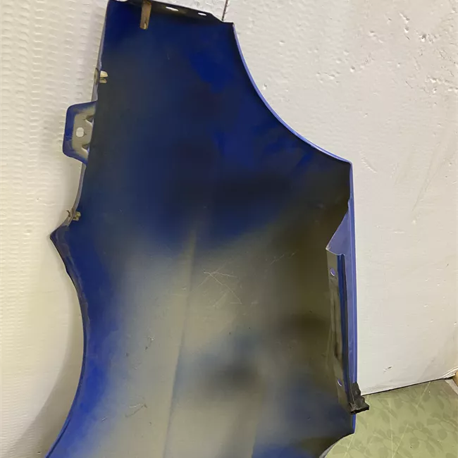 Parafango anteriore destro