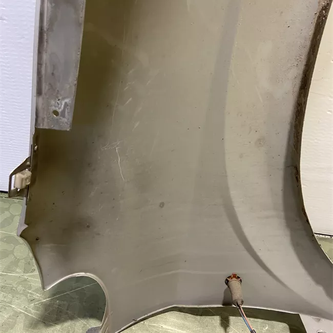 Parafango anteriore sinistro