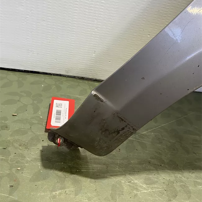 Parafango anteriore destro