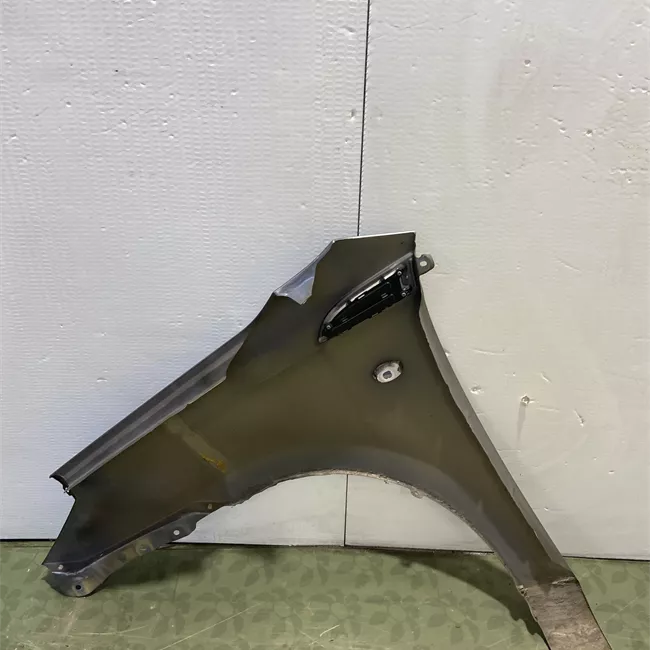 Parafango anteriore destro