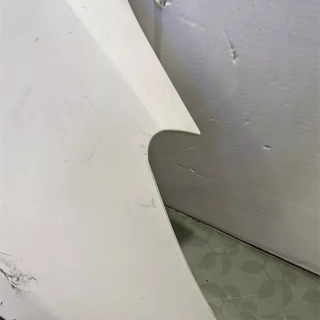 Parafango anteriore destro