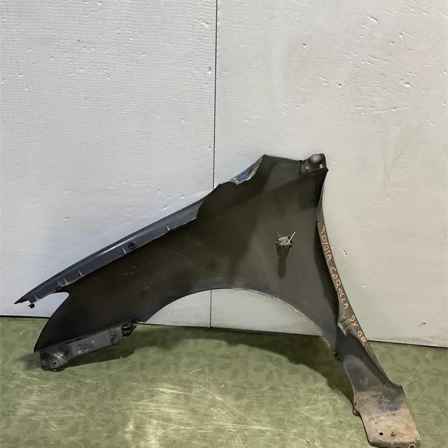 Parafango anteriore destro