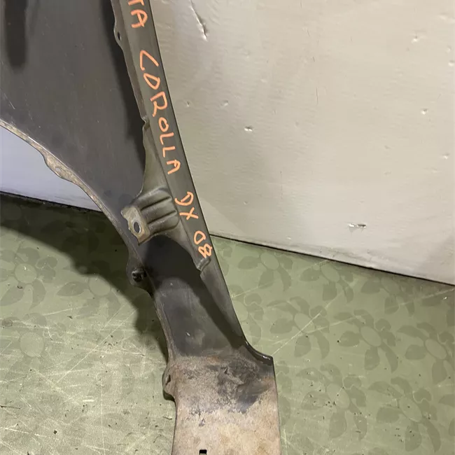 Parafango anteriore destro