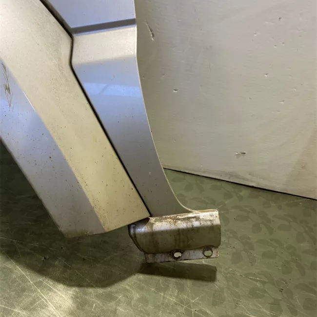 Parafango anteriore sinistro