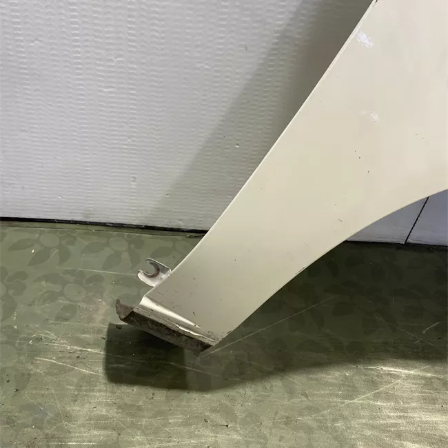 Parafango anteriore destro