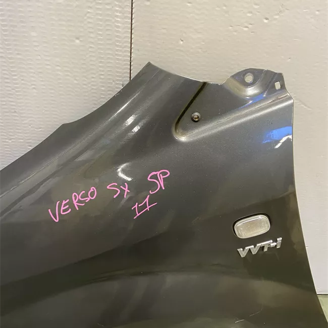 Parafango anteriore sinistro