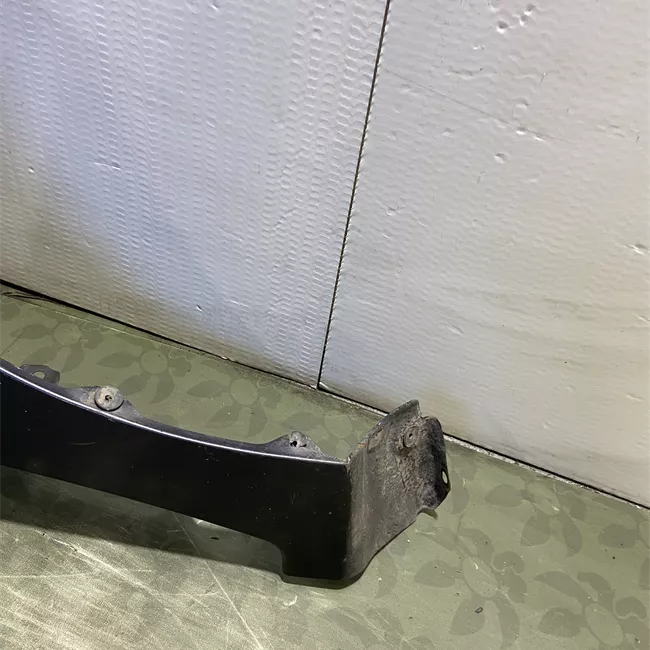 Parafango anteriore destro