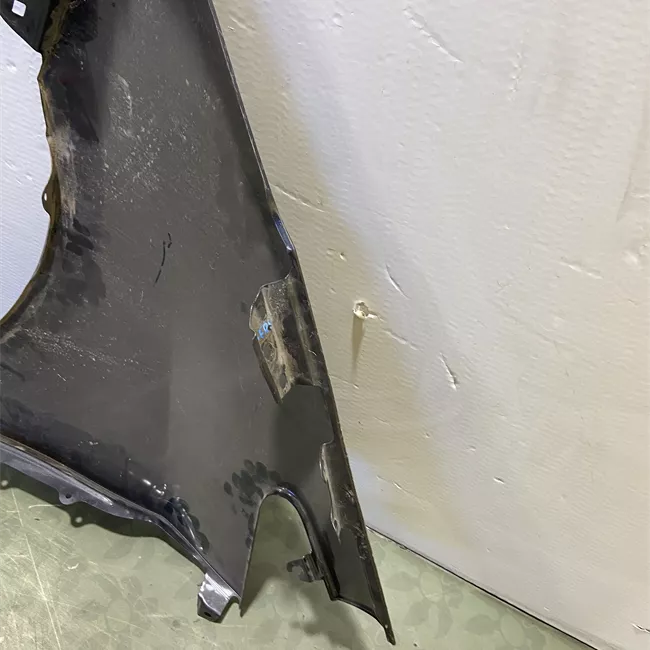 Parafango anteriore destro