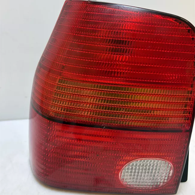 Fanale posteriore sinistro