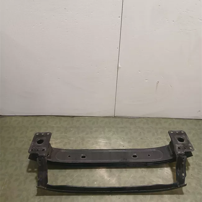 Traversa paraurti anteriore