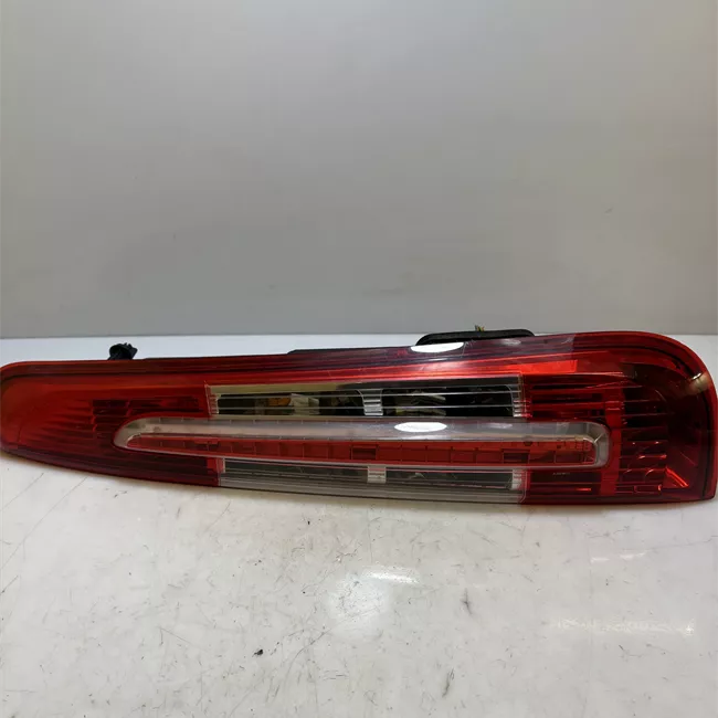 Fanale posteriore destro