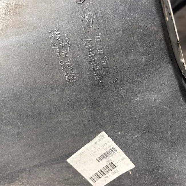 Paraurti posteriore con sensore parcheggio