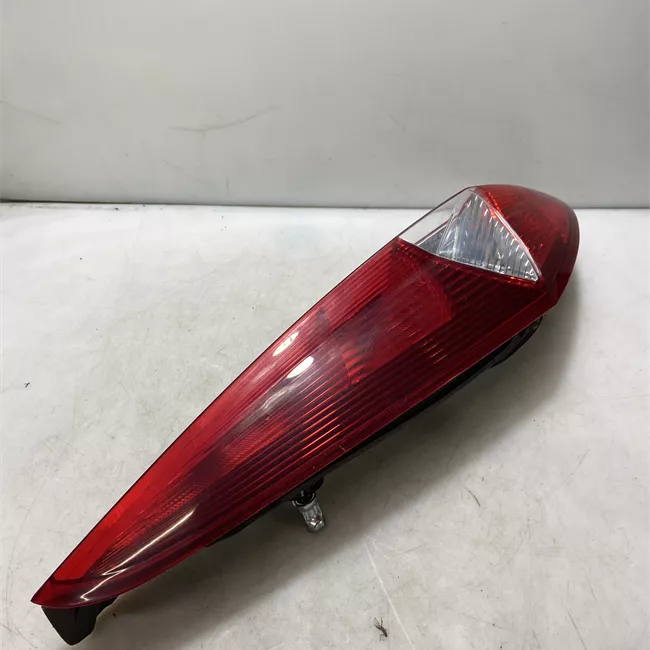 Fanale posteriore sinistro