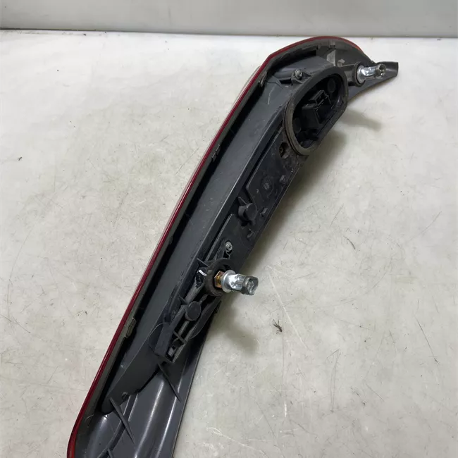 Fanale posteriore sinistro