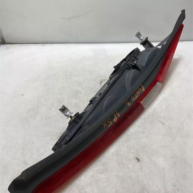 Fanale posteriore sinistro