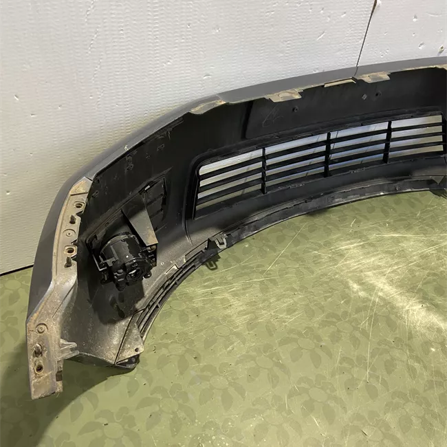 Paraurti anteriore Serie 15/25/35 nero