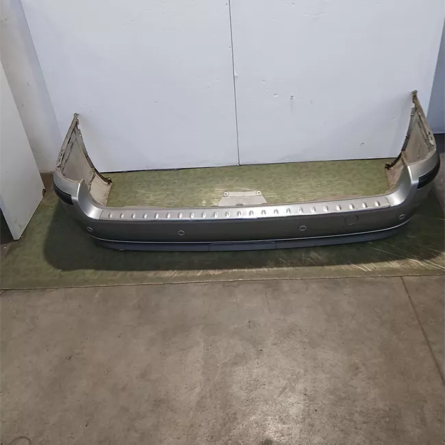 Paraurti posteriore con sensore parcheggio