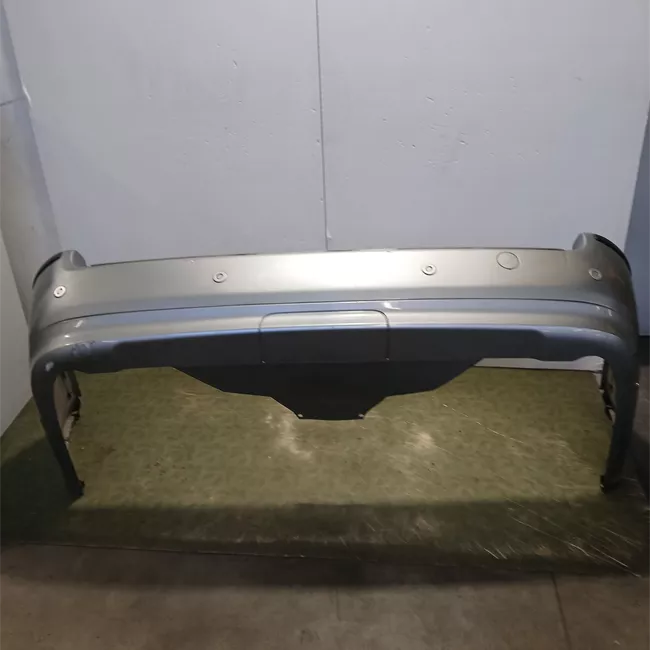 Paraurti posteriore con sensore parcheggio