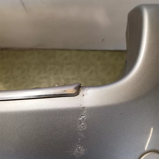 Paraurti posteriore con sensore parcheggio