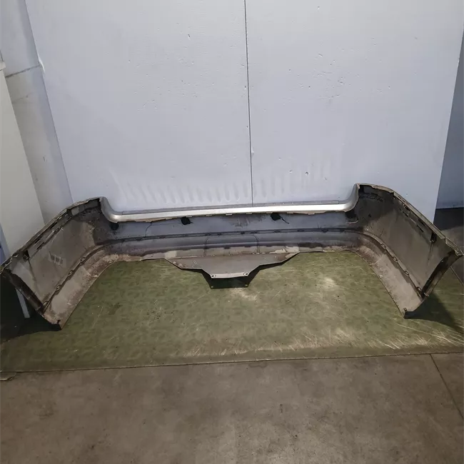 Paraurti posteriore con sensore parcheggio