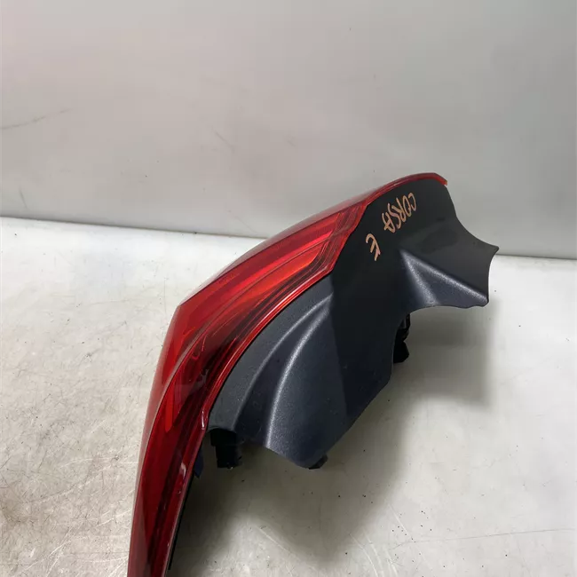 Fanale posteriore parte esterno destro