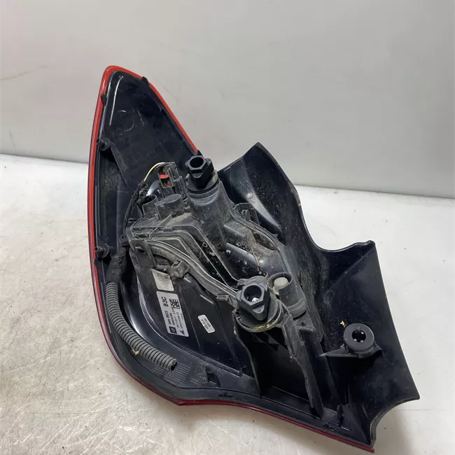 Fanale posteriore parte esterno destro