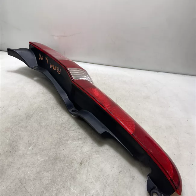 Fanale posteriore sinistro 11/04<