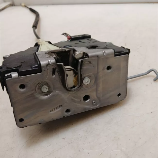 Serratura porta anteriore destra