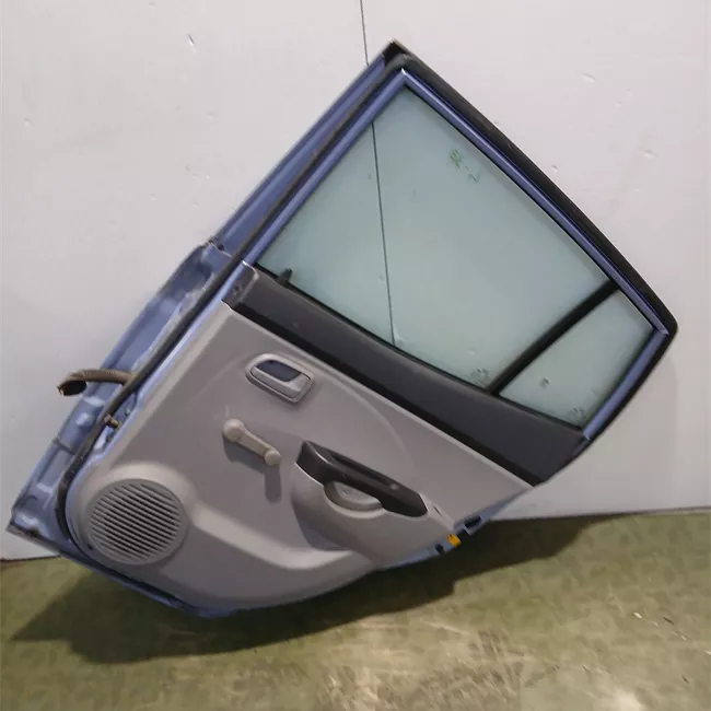 Porta posteriore destra