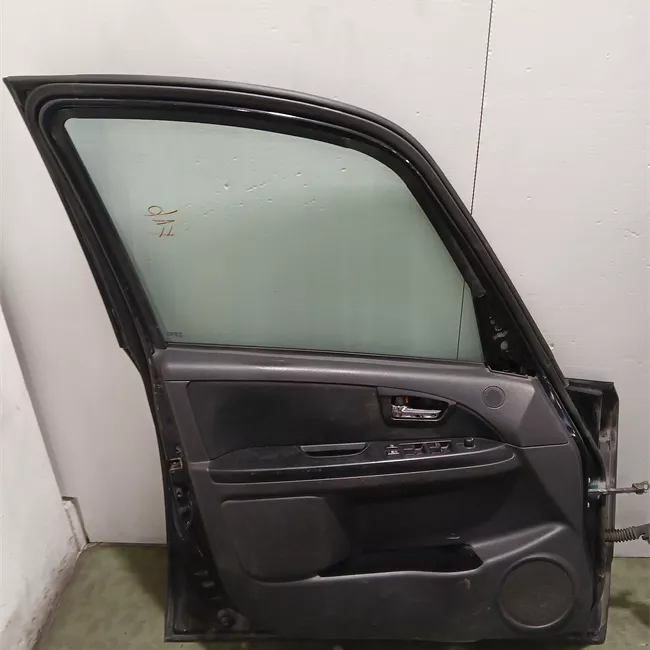 Porta anteriore sinistra