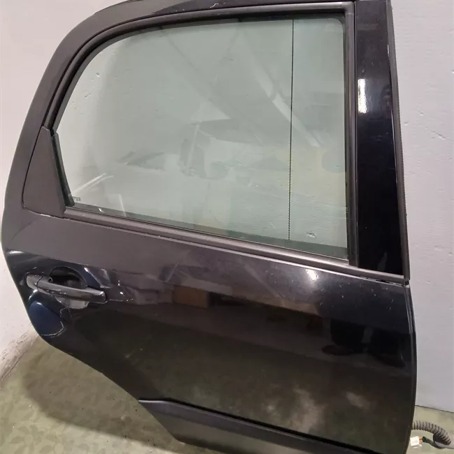 Porta posteriore destra