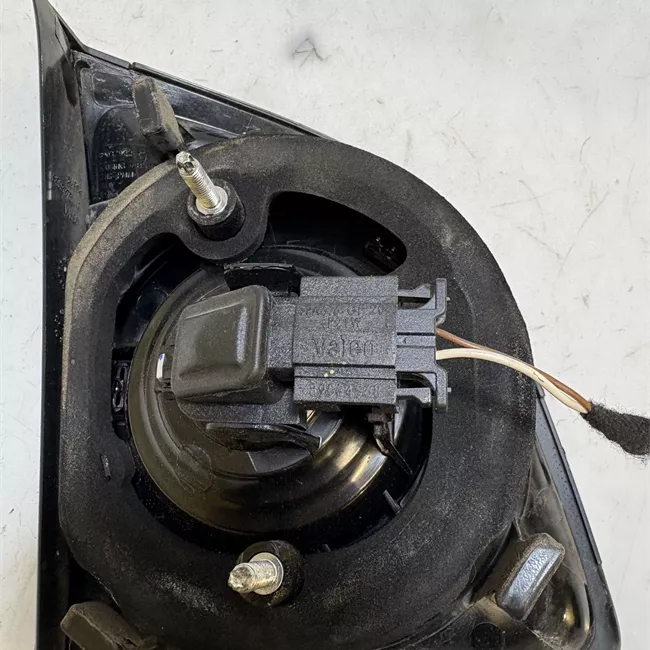 Fanale posteriore parte interno destro VALEO