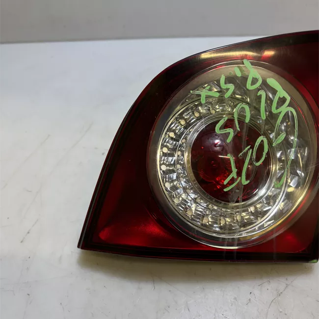 Fanale posteriore parte interno sinistro VALEO