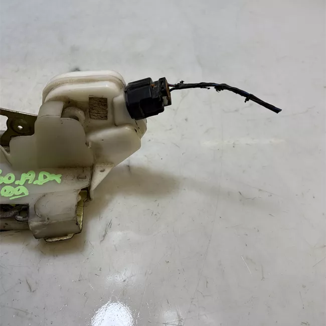 Serratura porta anteriore destra