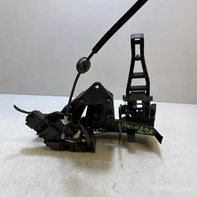 Serratura porta anteriore destra con sistema chiusura centrale