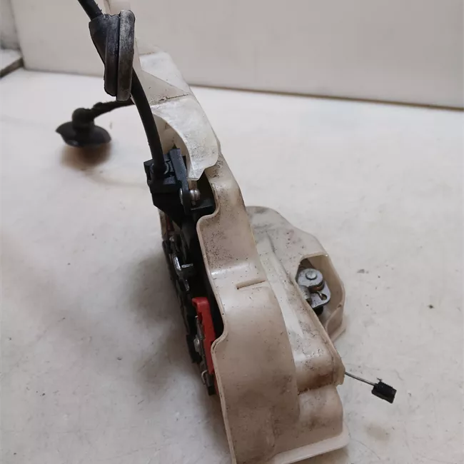 Serratura porta posteriore destra