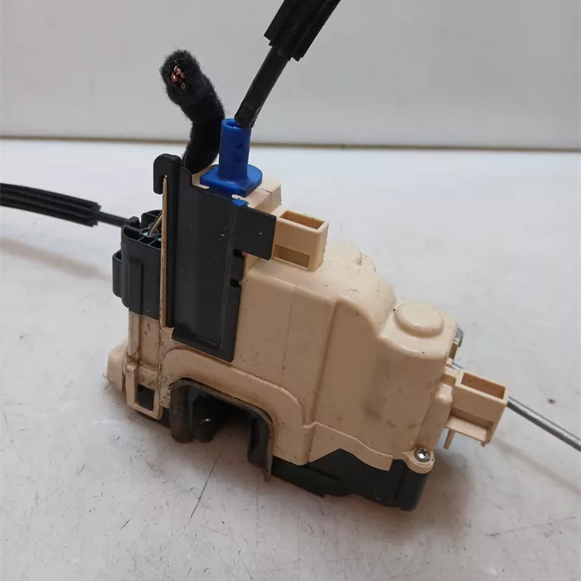 Serratura porta anteriore sinistra