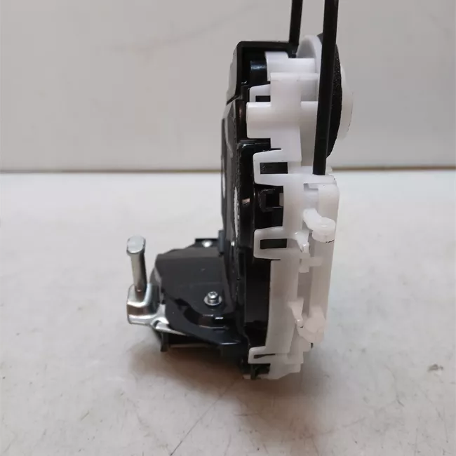 Serratura porta posteriore destra